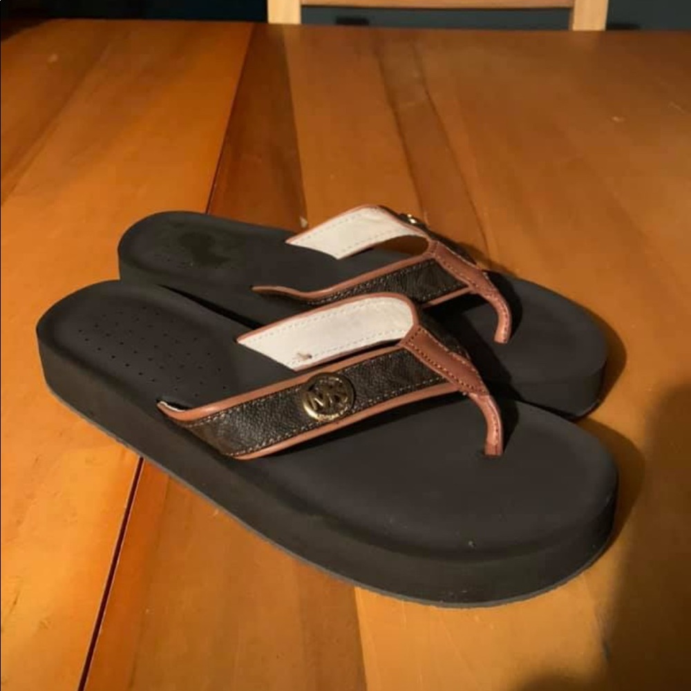 Michael Kors sandels